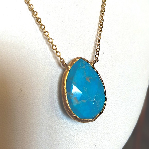 NWOT Turquoise Pendant Necklace - Picture 3 of 4